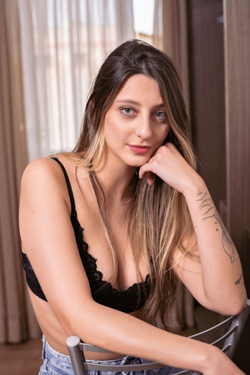 Avni profile